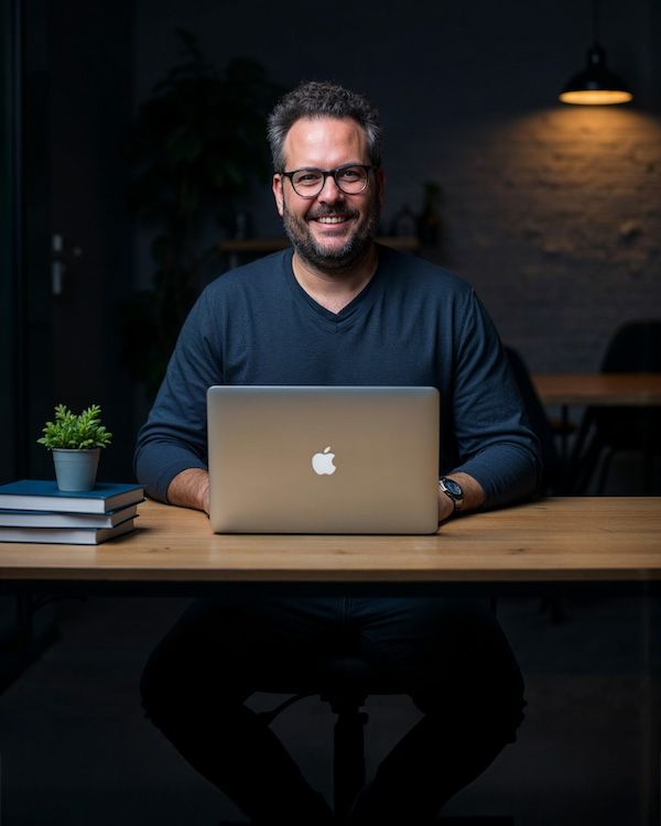 Prof. Nestler moderiert ein Webinar